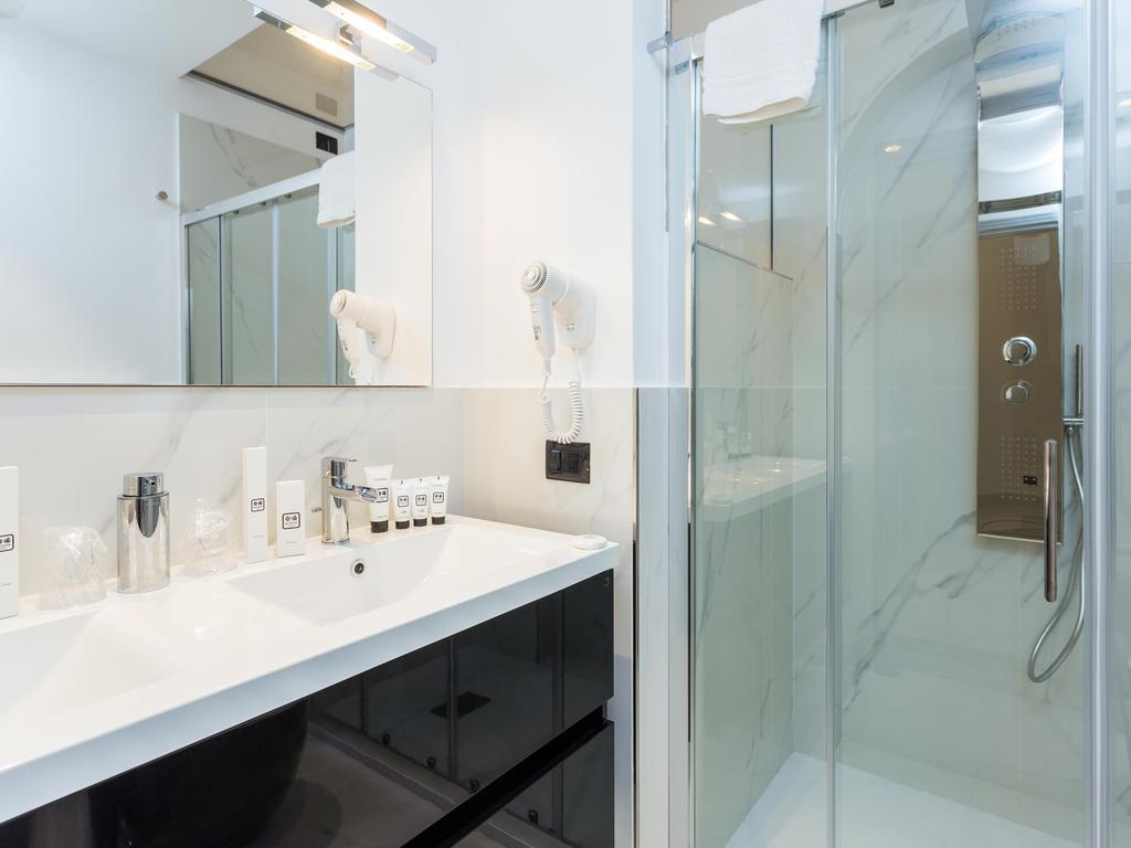 Queen Palace Suites Rome Bagian luar foto