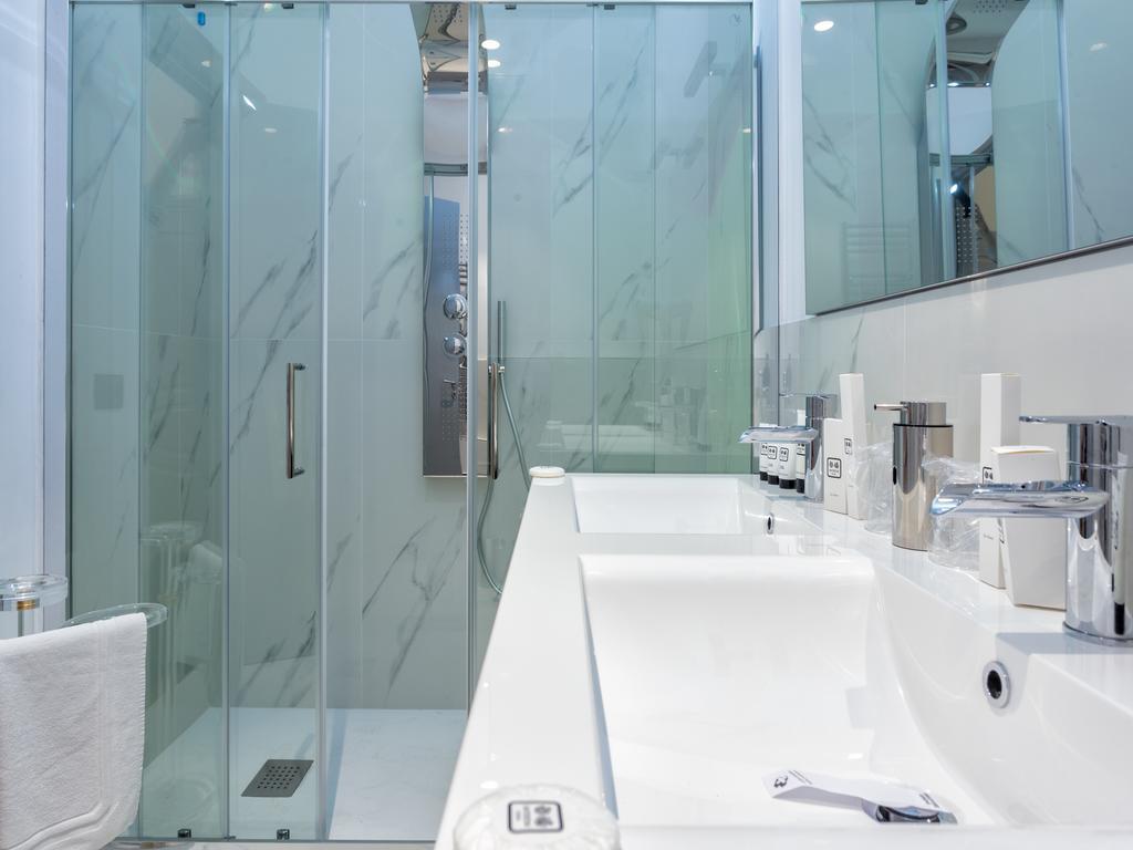 Queen Palace Suites Rome Bagian luar foto