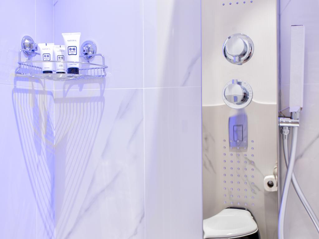Queen Palace Suites Rome Bagian luar foto